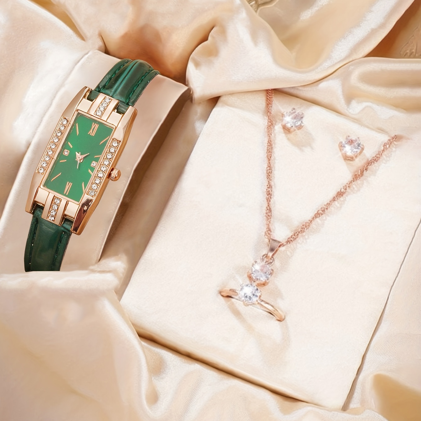Luxury Rhinestone Quartz Watch - огляд і ціна Luxury Watch Gift For Her